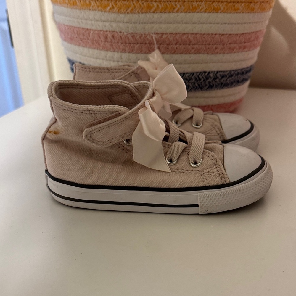 Converse Cream Kids High-Top Sneakers
